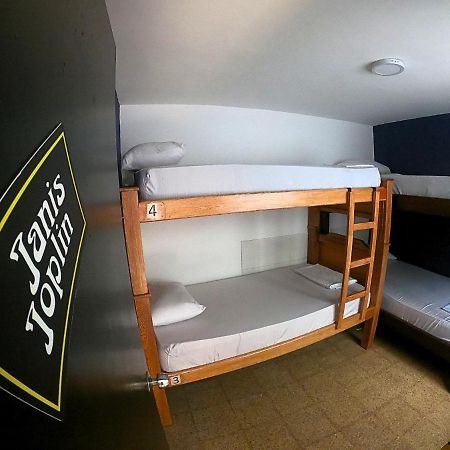 Rock Hostel Медельин Экстерьер фото